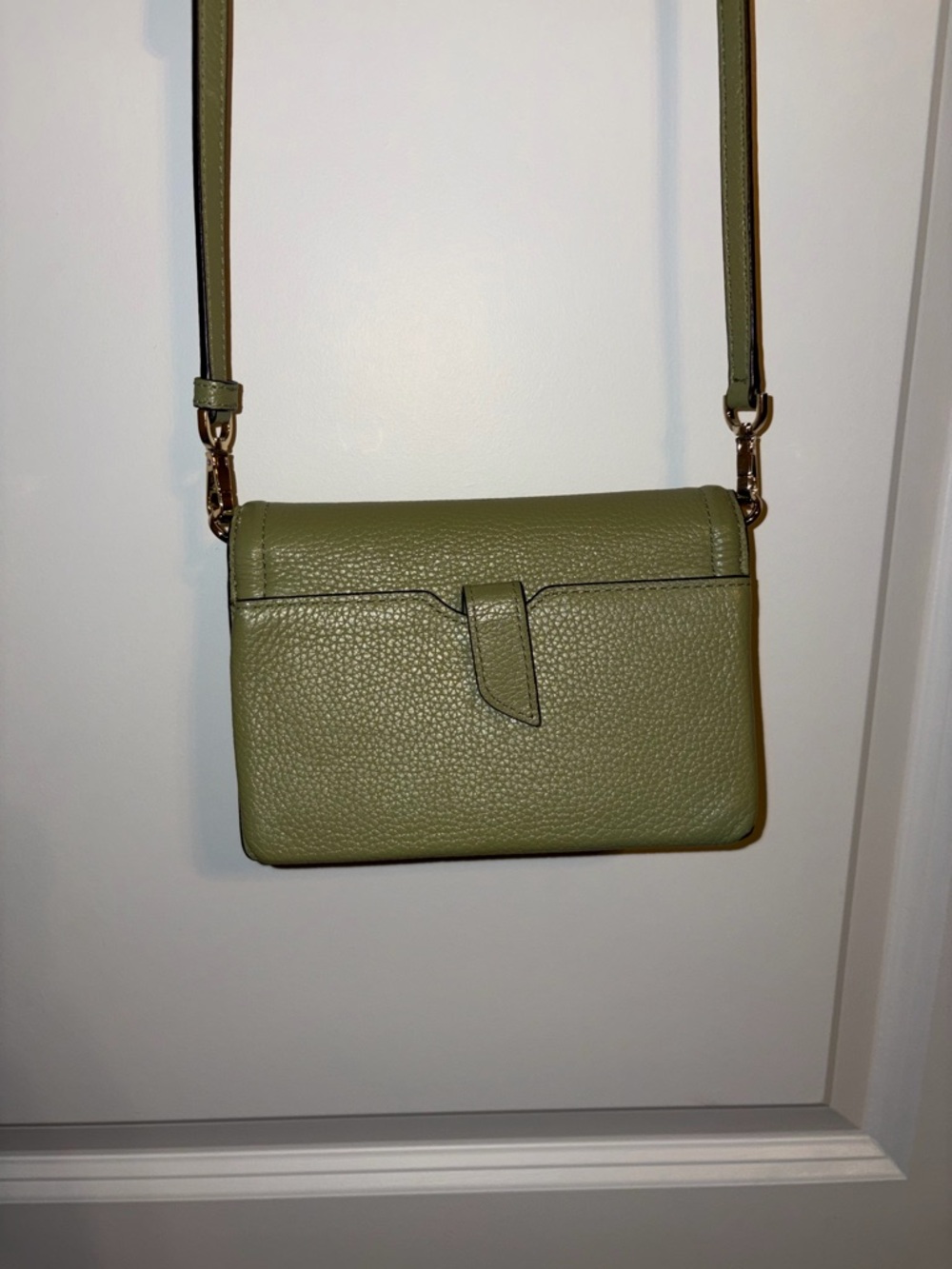 Michael Kors Olive Green Pebbled Leather Crossbody Wallet - Picture 5 of 6